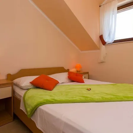 Apartment Moretic *