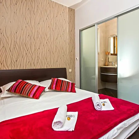Apartment Moretic *